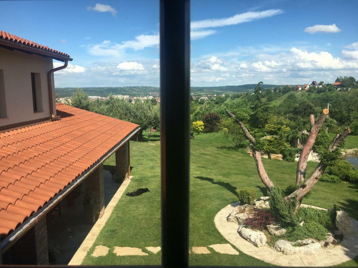 Villa Garden Залаэгерсег Экстерьер фото